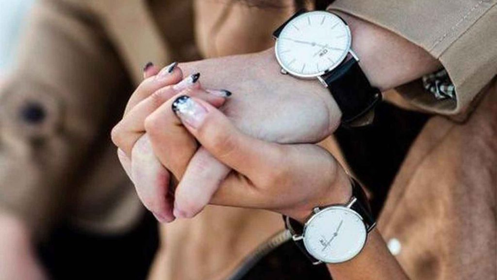 نکات مهم در انتخاب ساعت مچی به عنوان هدیه عاشقانه
